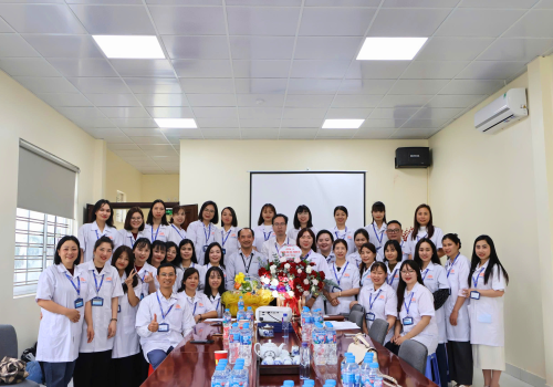 ĐÓN ĐOÀN SINH VIÊN THỰC TẬP TẠI CÔNG TY CỔ PHẦN DƯỢC LIỆU NINH HIỆP